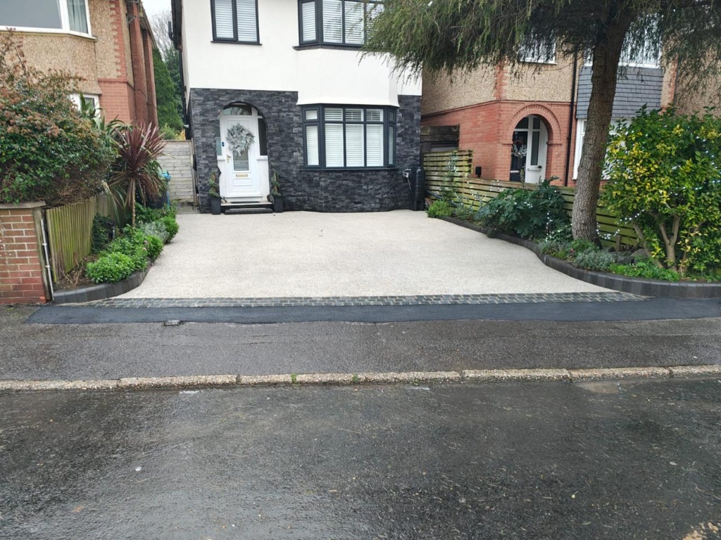 Driveways / Resin Bound project in Bournemouth