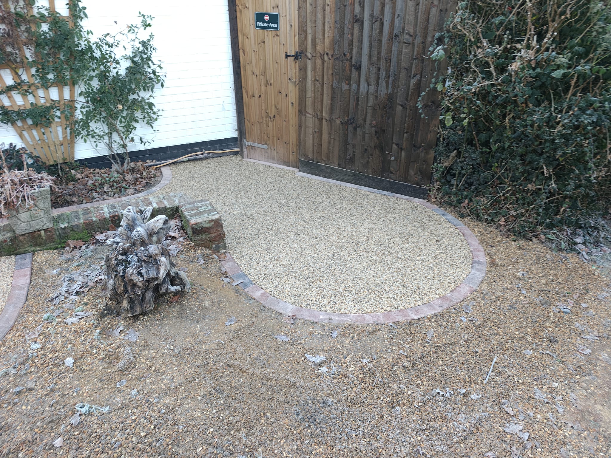 Heritage Curved Pathway - Landscaping / Resin Bound - Gallery 2